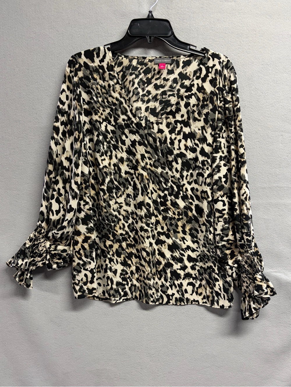 Vince Camuto Leopard Print V-Neck Blouse - Black & Cream Large